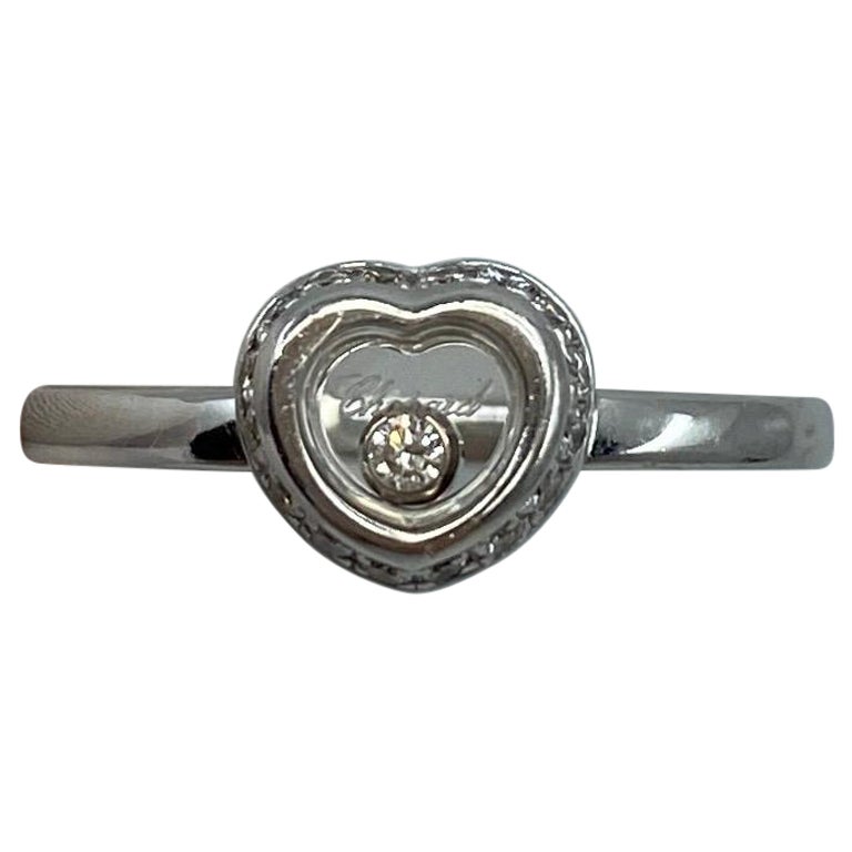 Chopard Happy Diamonds Icon 18 Karat White Gold Heart Ring Diamond Accents