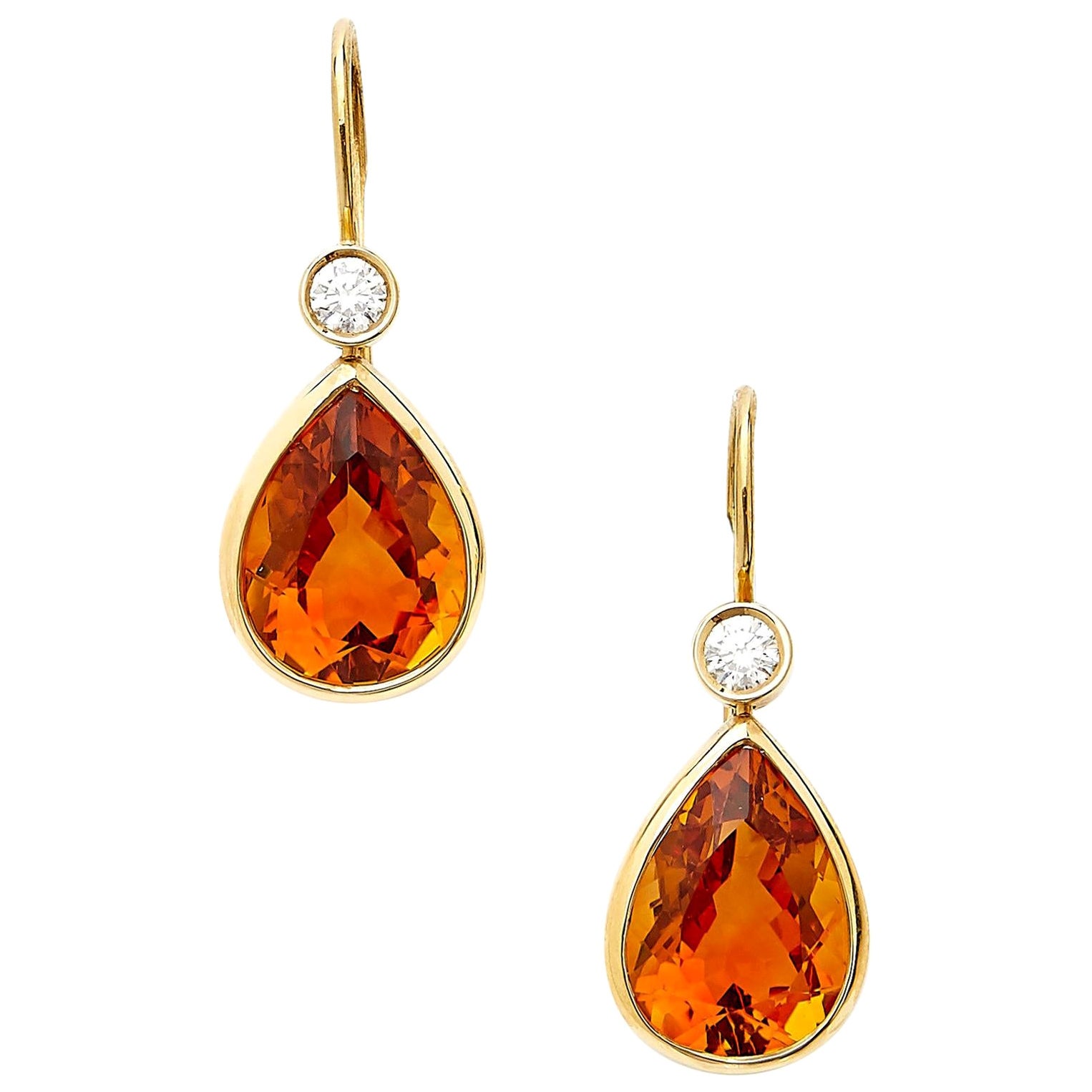 18 Karat Yellow Gold Drop Dangle Earrings with 10.02 Carat Citrines and Diamonds For Sale
