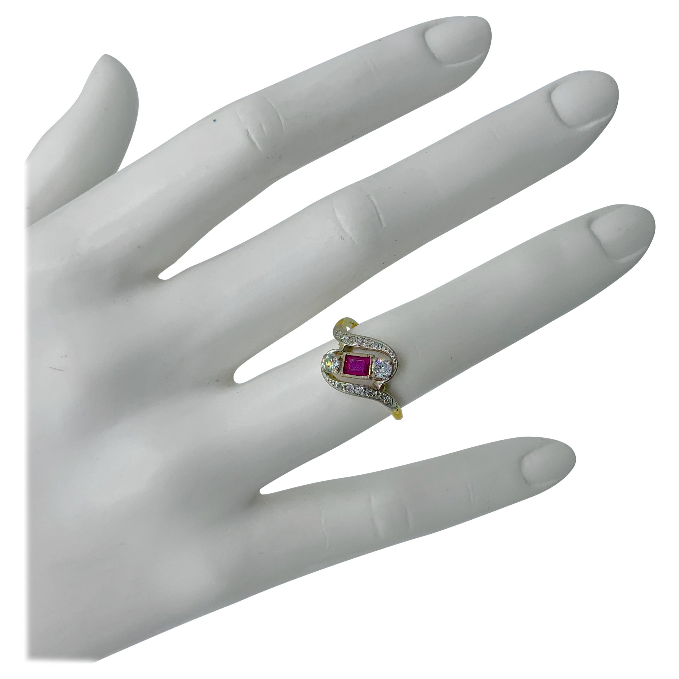 Art Deco Ruby Diamond Ring 14K Gold Antique Wedding Engagement Stacking Ring en vente