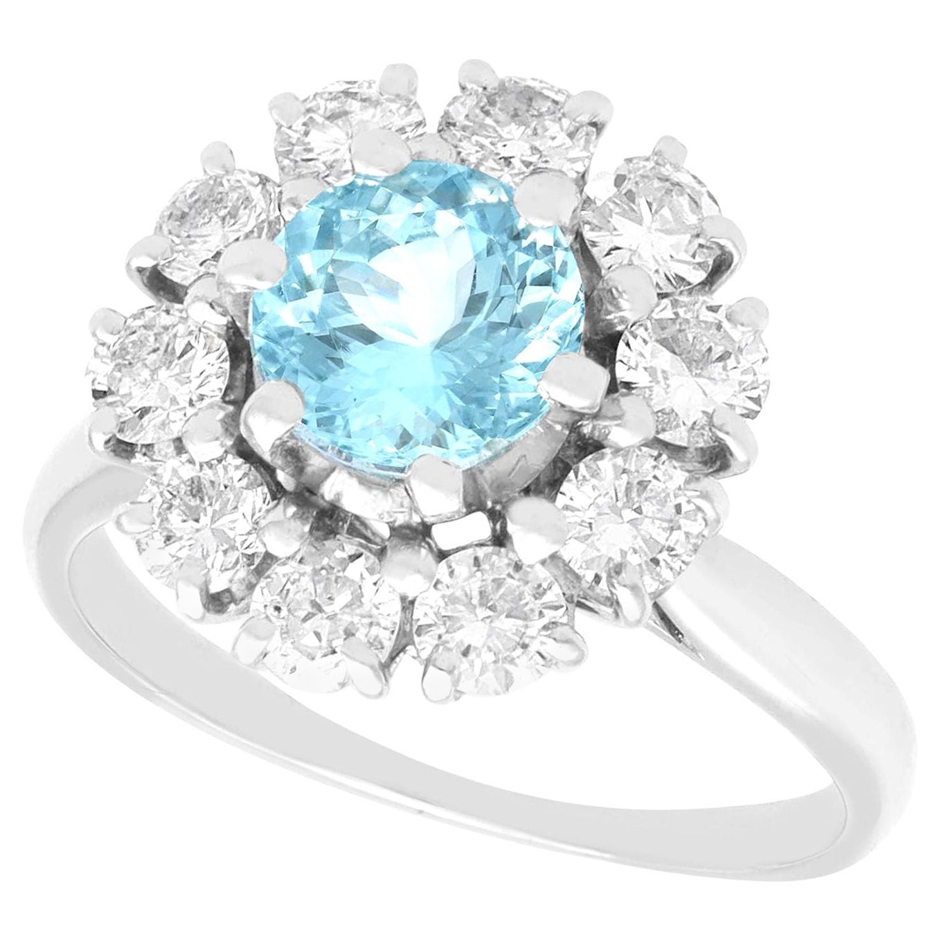 Bague cocktail vintage en or blanc avec aigue-marine et diamants