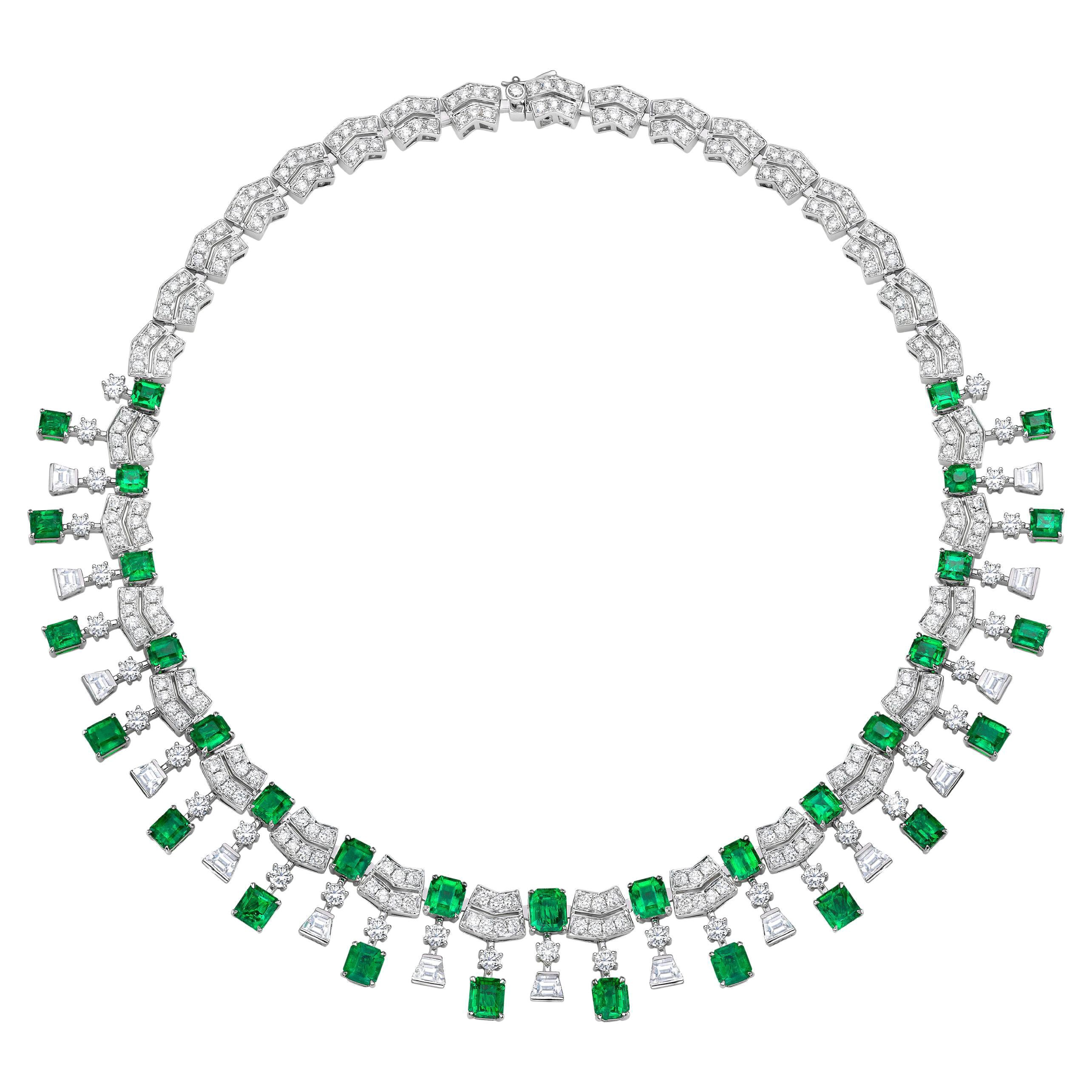 Kolumbianischer Smaragd, Diamant-Halskette im Art-Déco-Stil aus 18 Karat Weiß- und Gelbgold im Angebot
