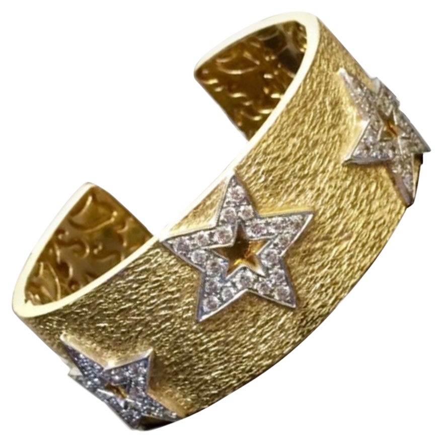 18K Yellow Gold Diamond Star Cuff Bangle Bracelet For Sale