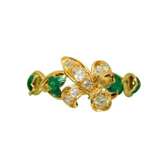 Antique 18 Carat Gold Ring with a Diamond Fleur De l'ys and Green Enamel Ivy