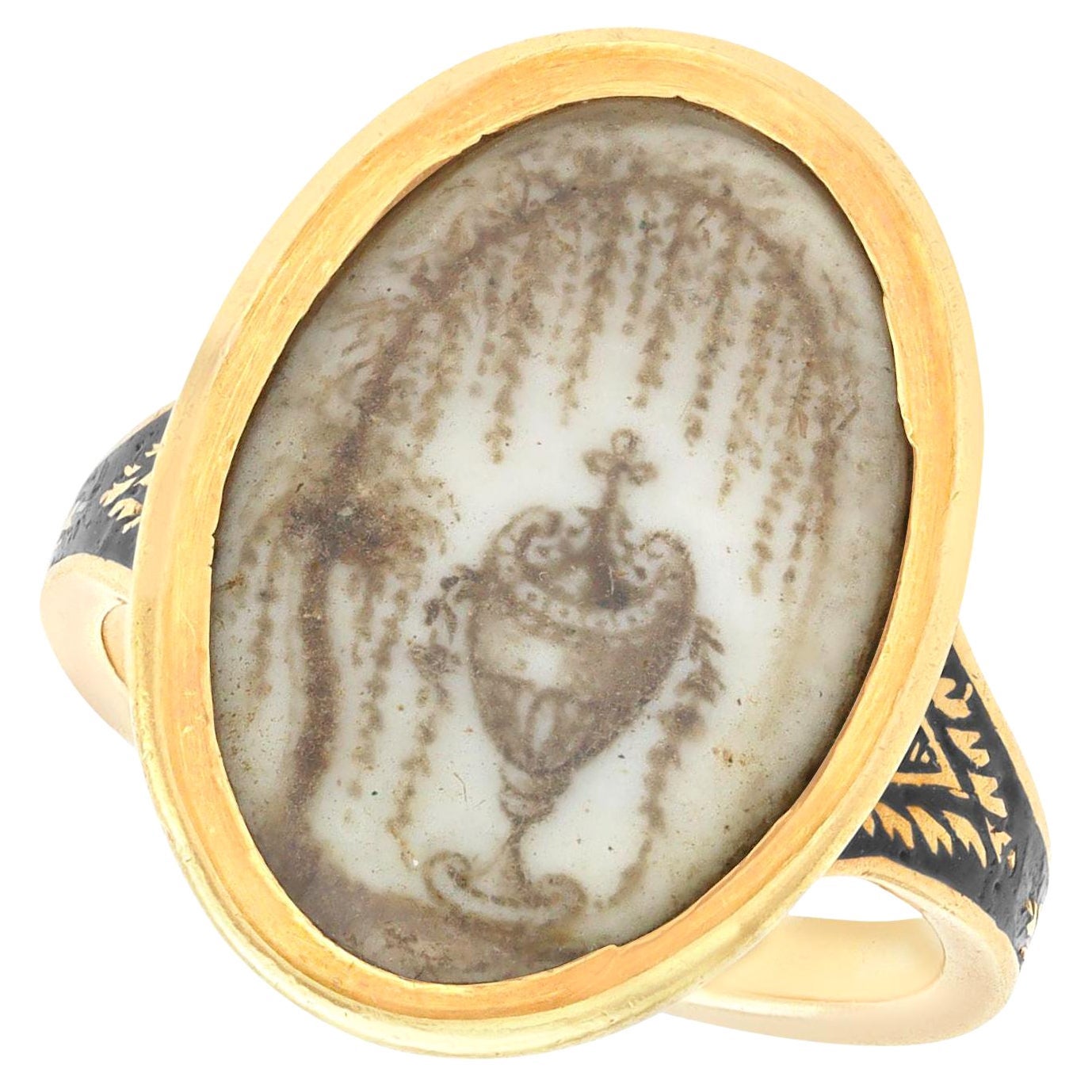 Antique Black Enamel and Yellow Gold Sepia Georgian Mourning Ring For Sale
