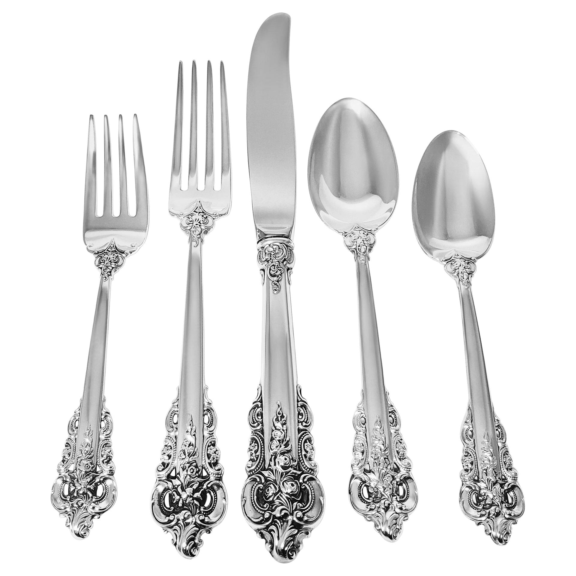 Sterling Silver Flatware Set Grande Baroque Patented by Wallace in 1941, 5 Place For Sale