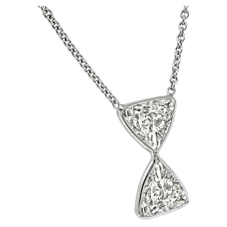 Halskette mit GIA-zertifiziertem 2,74 Karat Diamant-Stundenglas-Anhänger im Angebot
