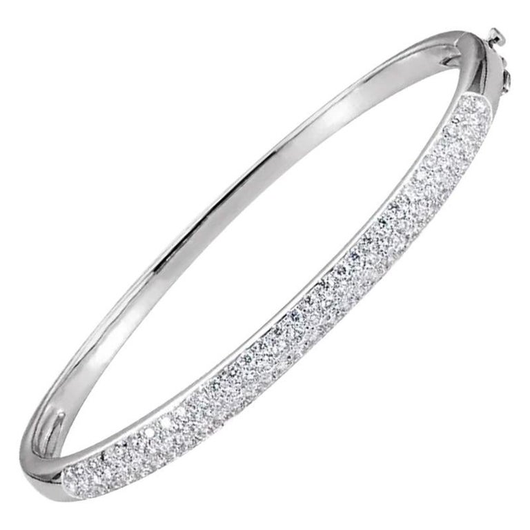 14 Karat White Gold 1 1/2 Carat Diamond Bangle Bracelet For Sale