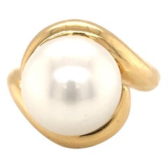 White South Sea Pearl Cocktail Ring
