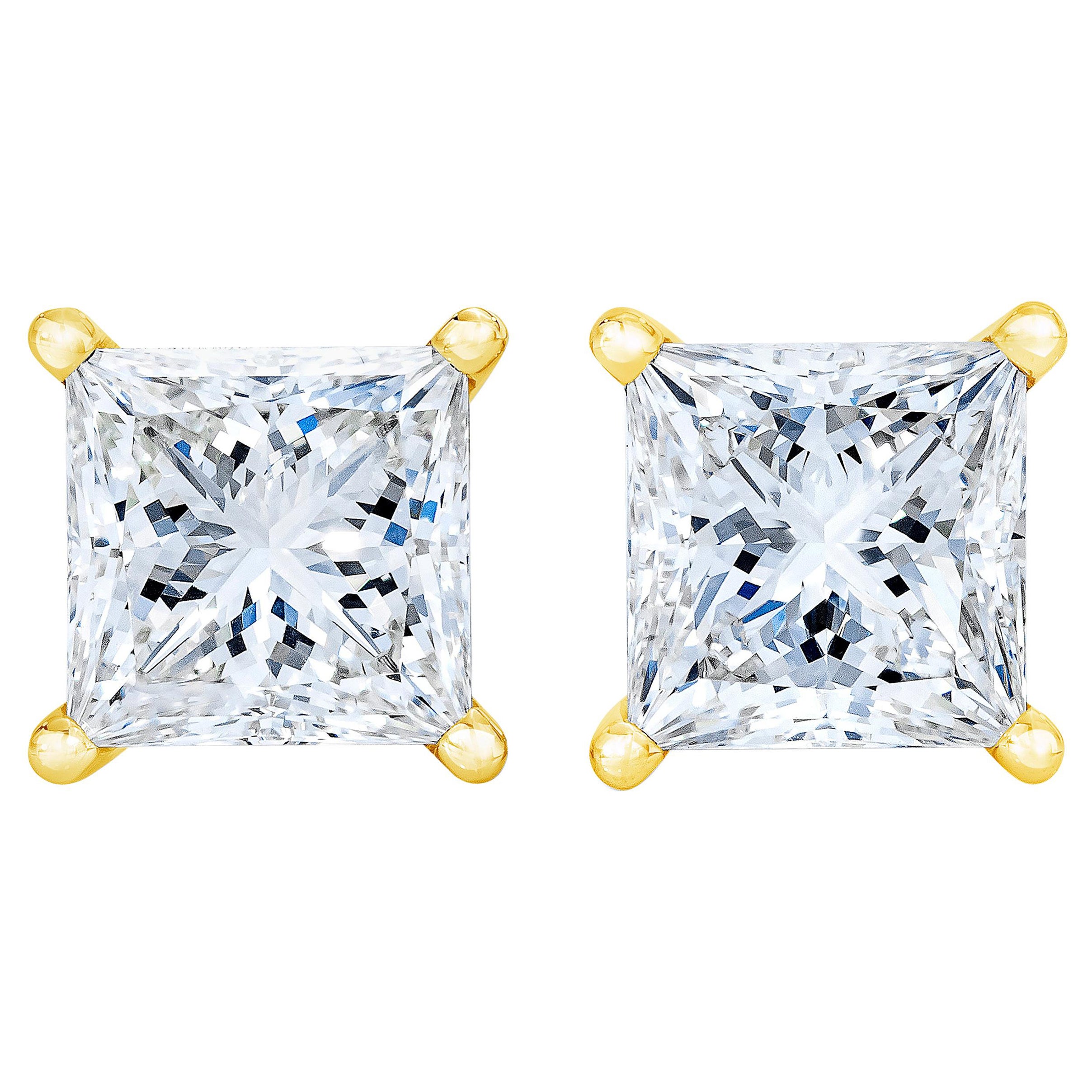 AGS Certified 14K Yellow Gold 1/4 Carat Princess Solitaire Diamond Stud Earrings For Sale