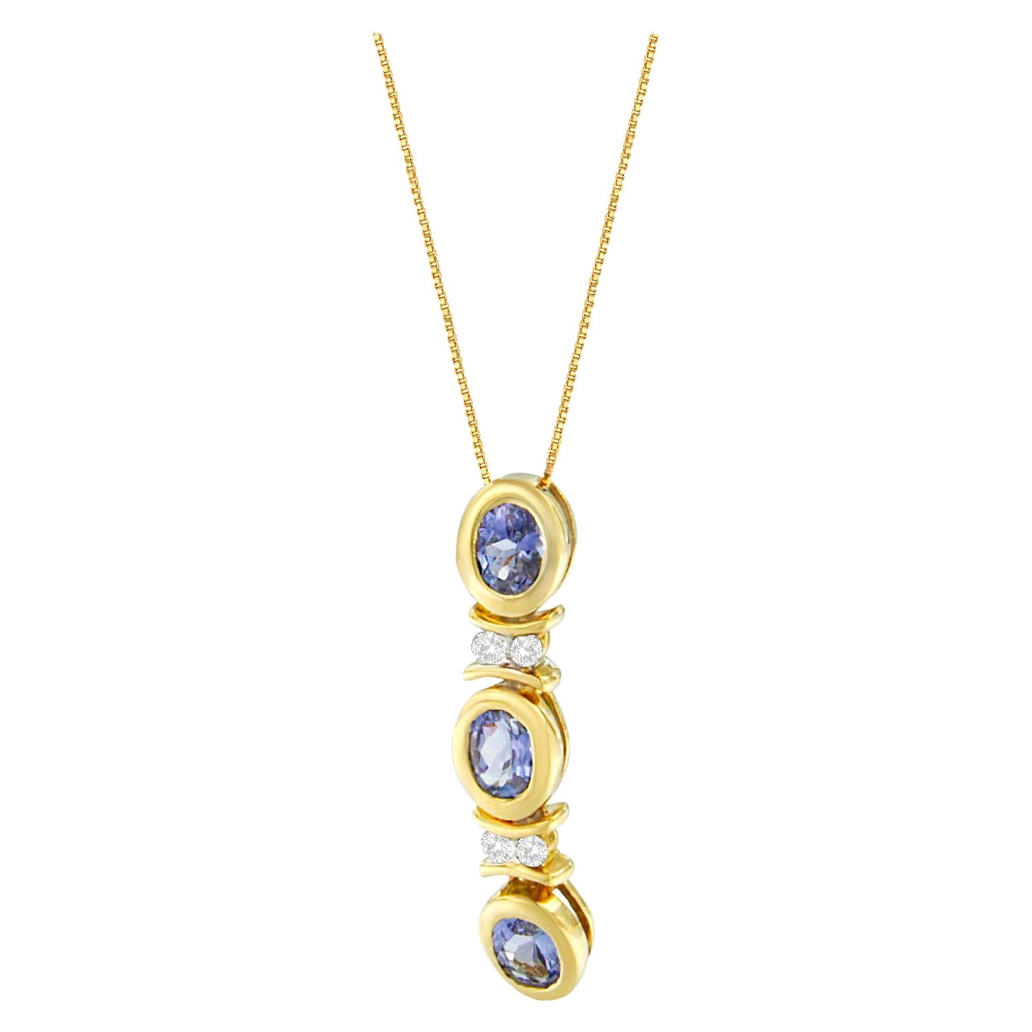14K White Gold 1 1/5 Carat Round-Cut Diamond and Tanzanite Pendant Necklace For Sale
