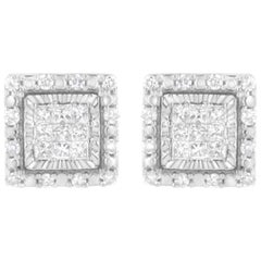 Boucles d'oreilles carrées en or blanc 10 carats serti invisible de 1/2 carat de diamants taille princesse