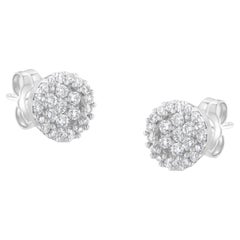 Clous d'oreilles en or blanc 14 carats avec grappe de diamants en forme de fleurs de 1/2 carat