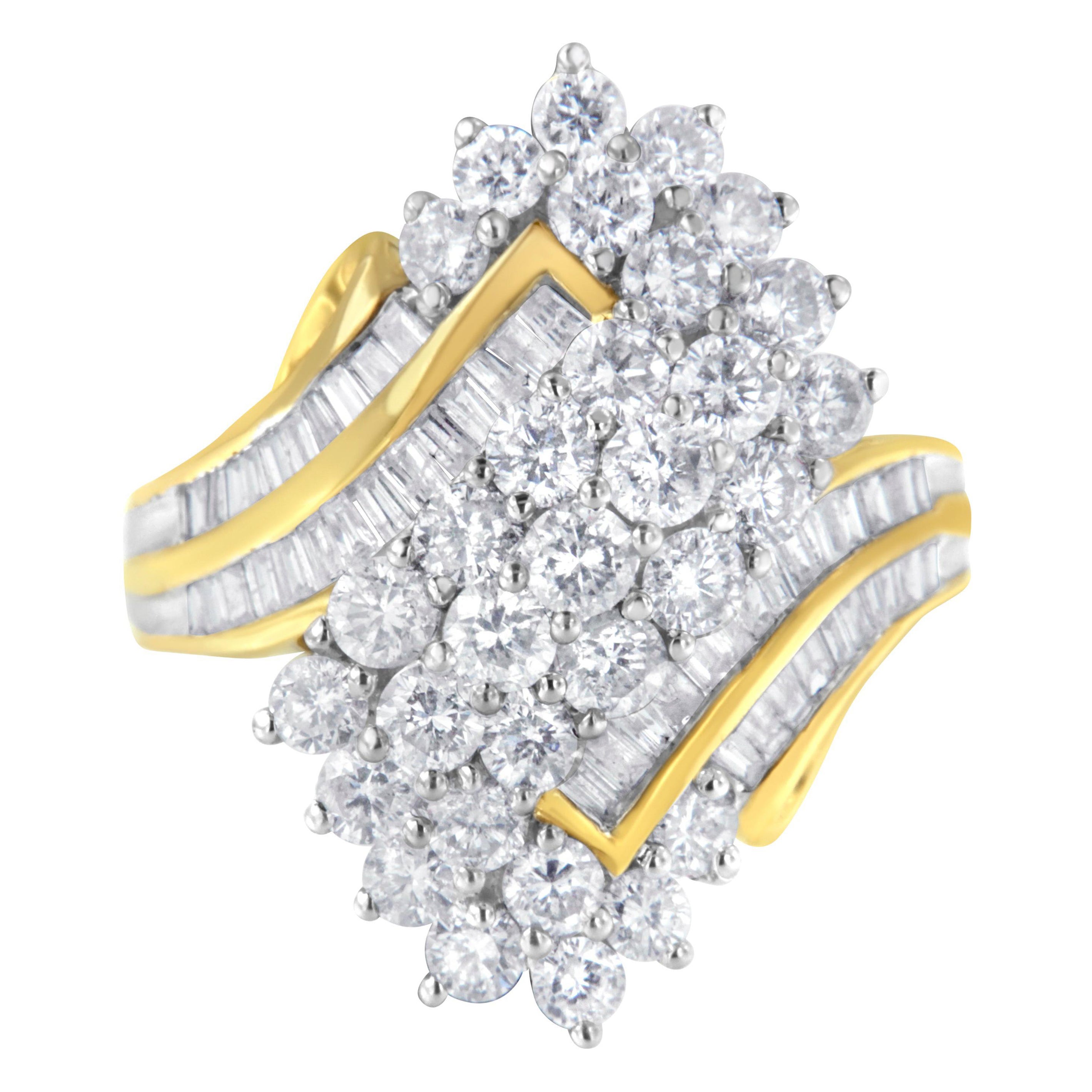 10K Yellow Gold 2 5/8 Carat Diamond Cluster Ring For Sale