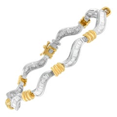 Bracelet spirale en or bicolore 10 carats avec diamants taille baguette de 2,0 carats