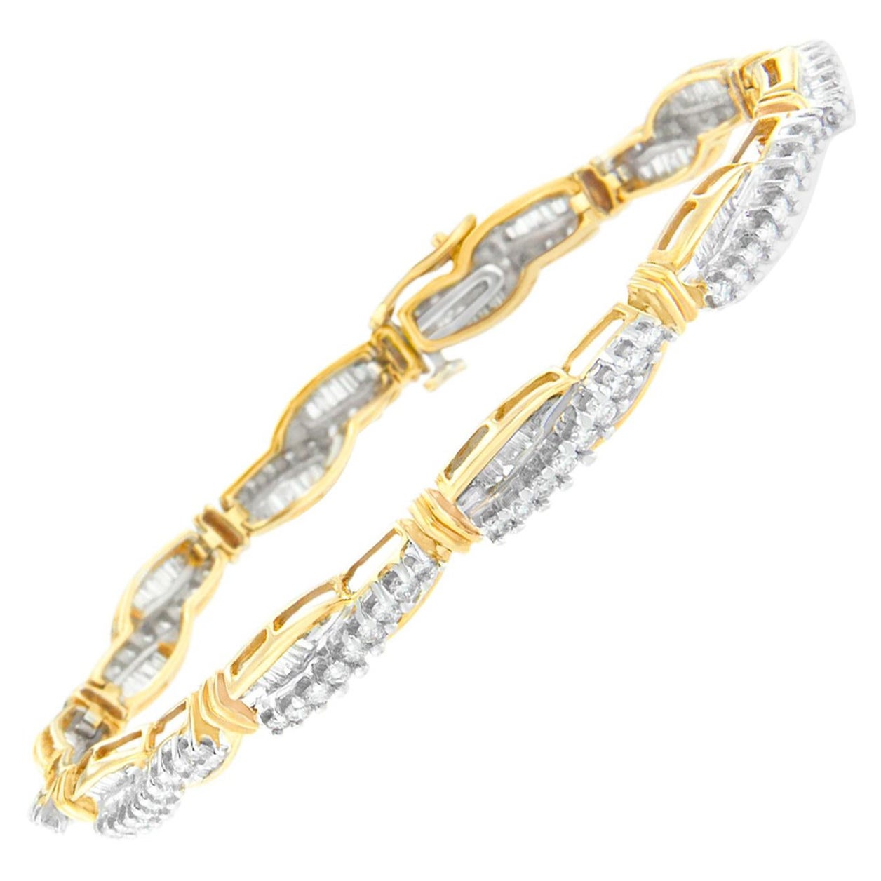 14K Yellow Gold 3.0 Carat Winding Love Diamond Link Bracelet For Sale