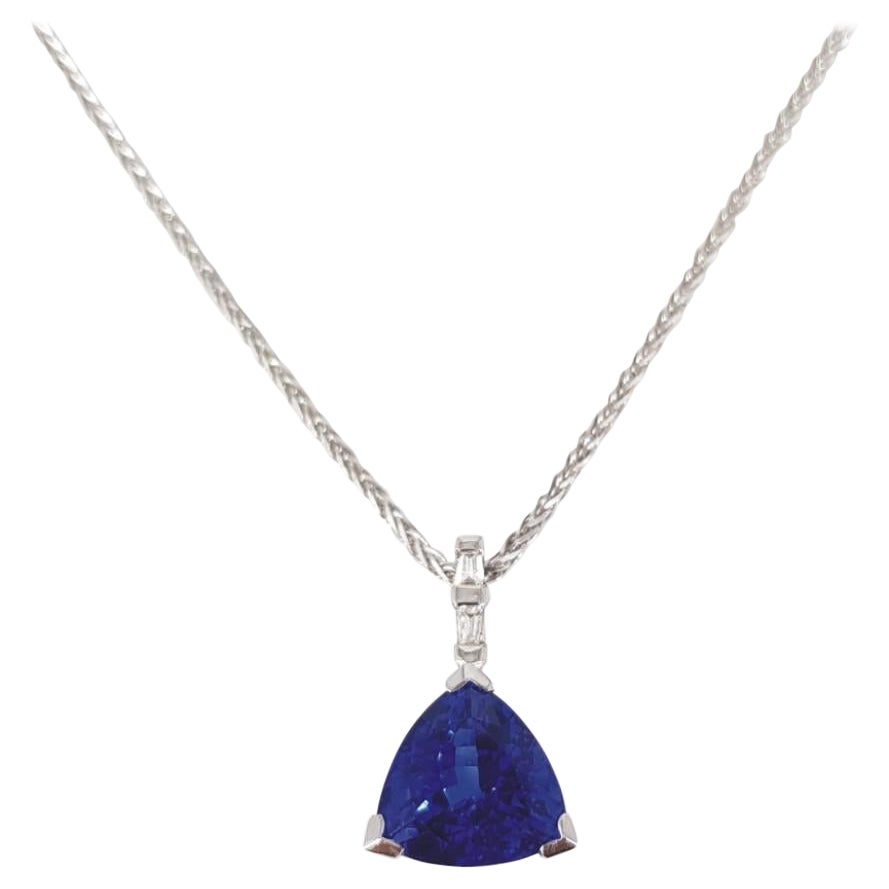 18ct White Gold Tanzanite & Diamond Pendant on Wheat Link Necklace For Sale