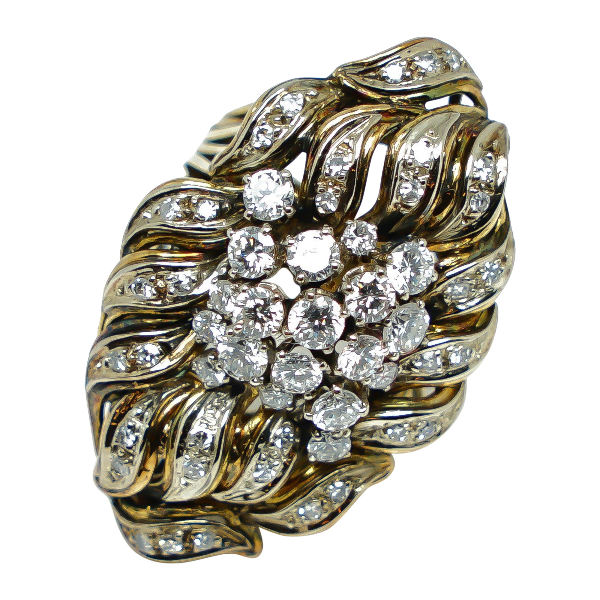 Ornamental Ring with Woven Gold 18 Karat and Shining Diamonds