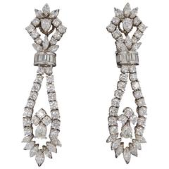 1960s 11.00 Carats Diamonds Gold Chandelier Earrings