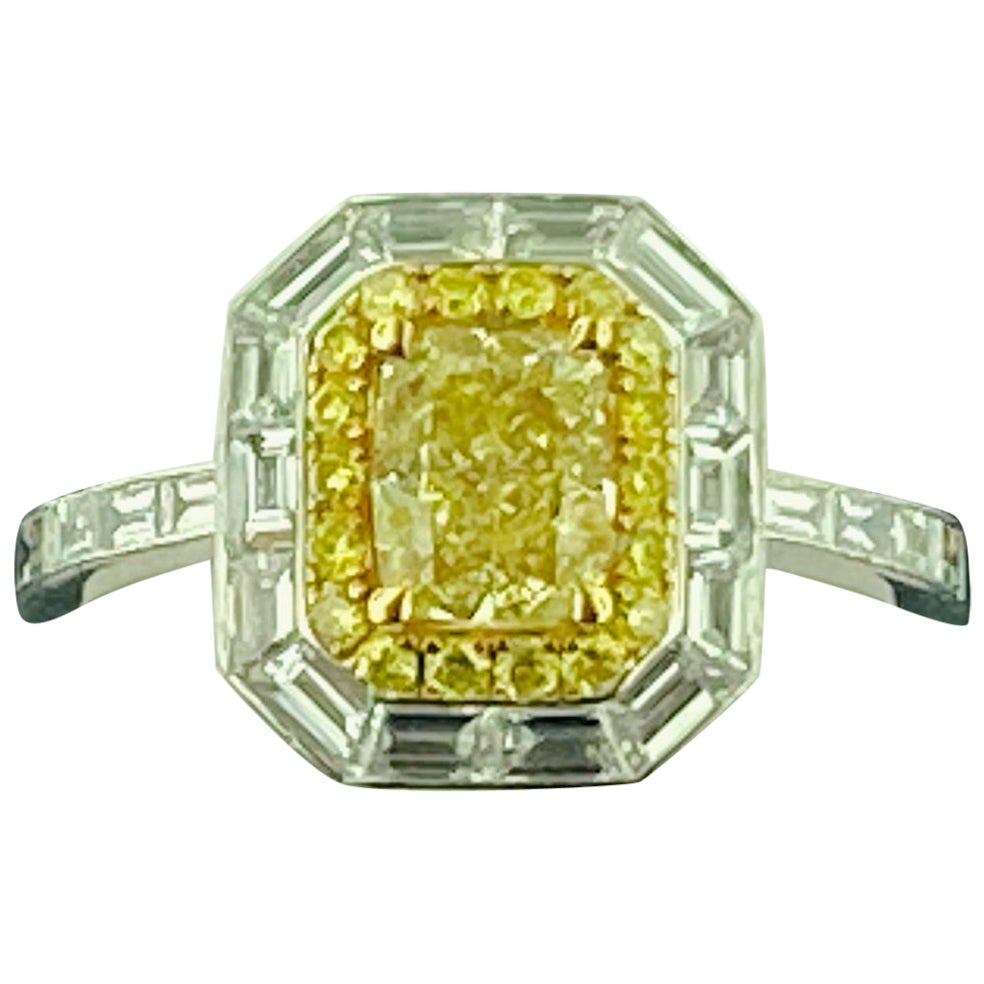 Platinum 1.13 Ct Fancy Yellow Cushion Cut Center Diamond Ring For Sale