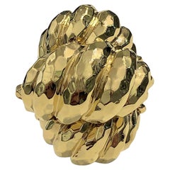 Huge Dunay Hammered 18K Yellow Gold Twisted Rope Dome Ring (bague à dôme en corde torsadée)