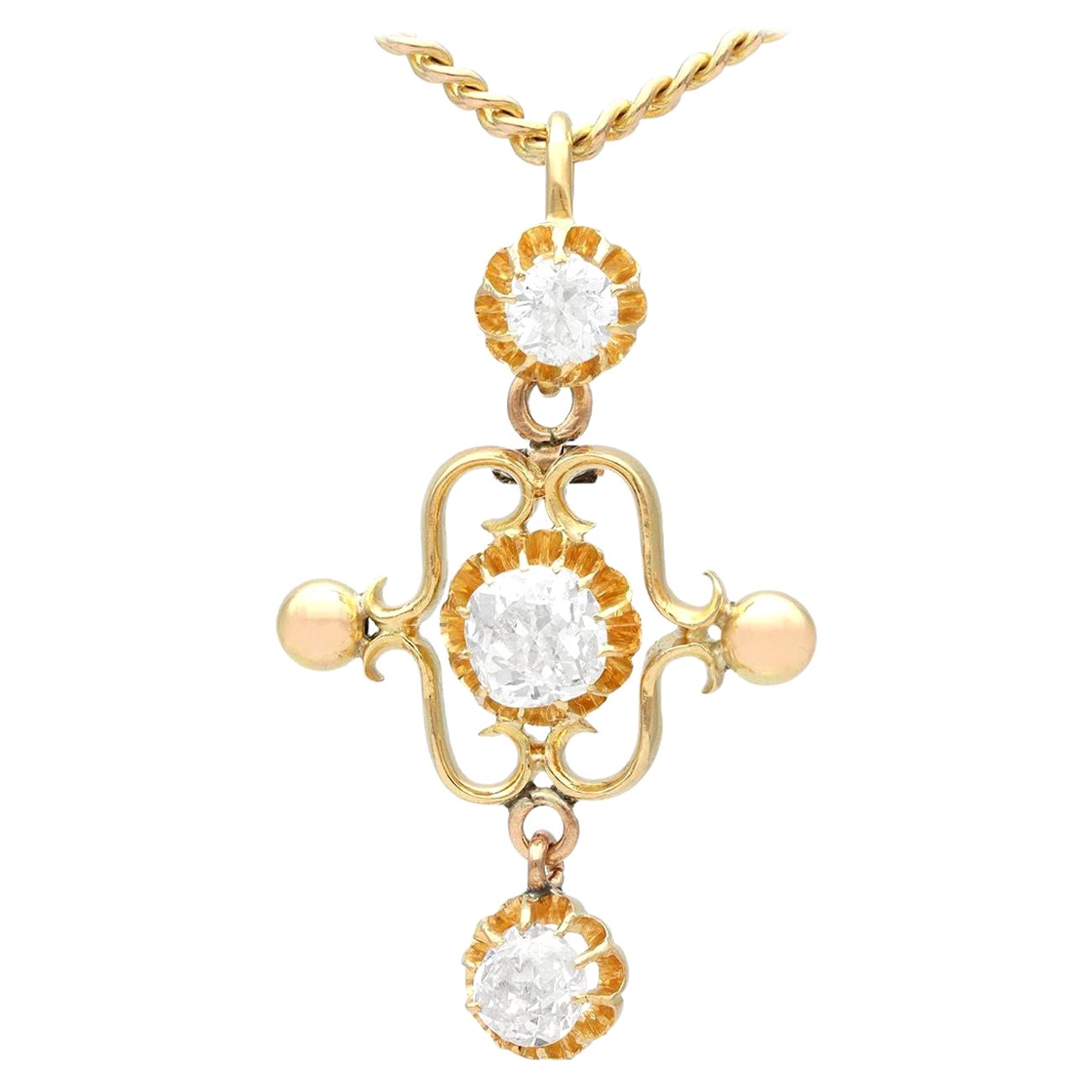 Antique 1.58 Carat Diamond and Yellow Gold Pendant For Sale