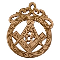 Retro 9 Karat Gold Masonic Pendant