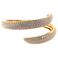 Vintage Chaumet Diamond 18 Karat Gold Bangle