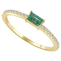 14 Karat Yellow Gold Green Emerald Stackable Ring Birthstone