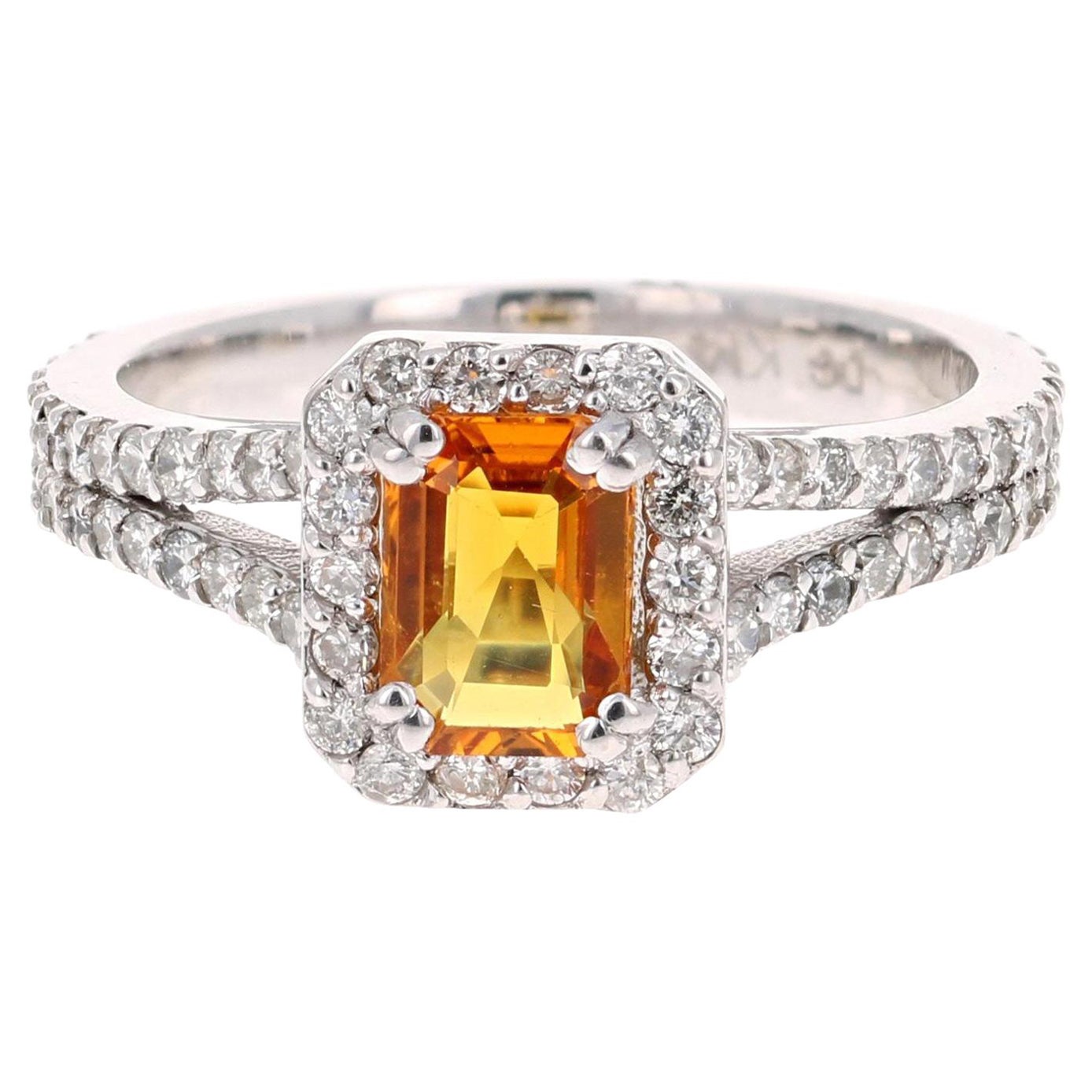 Bague de fiançailles en or blanc avec saphir et diamant de 1,96 carat en vente