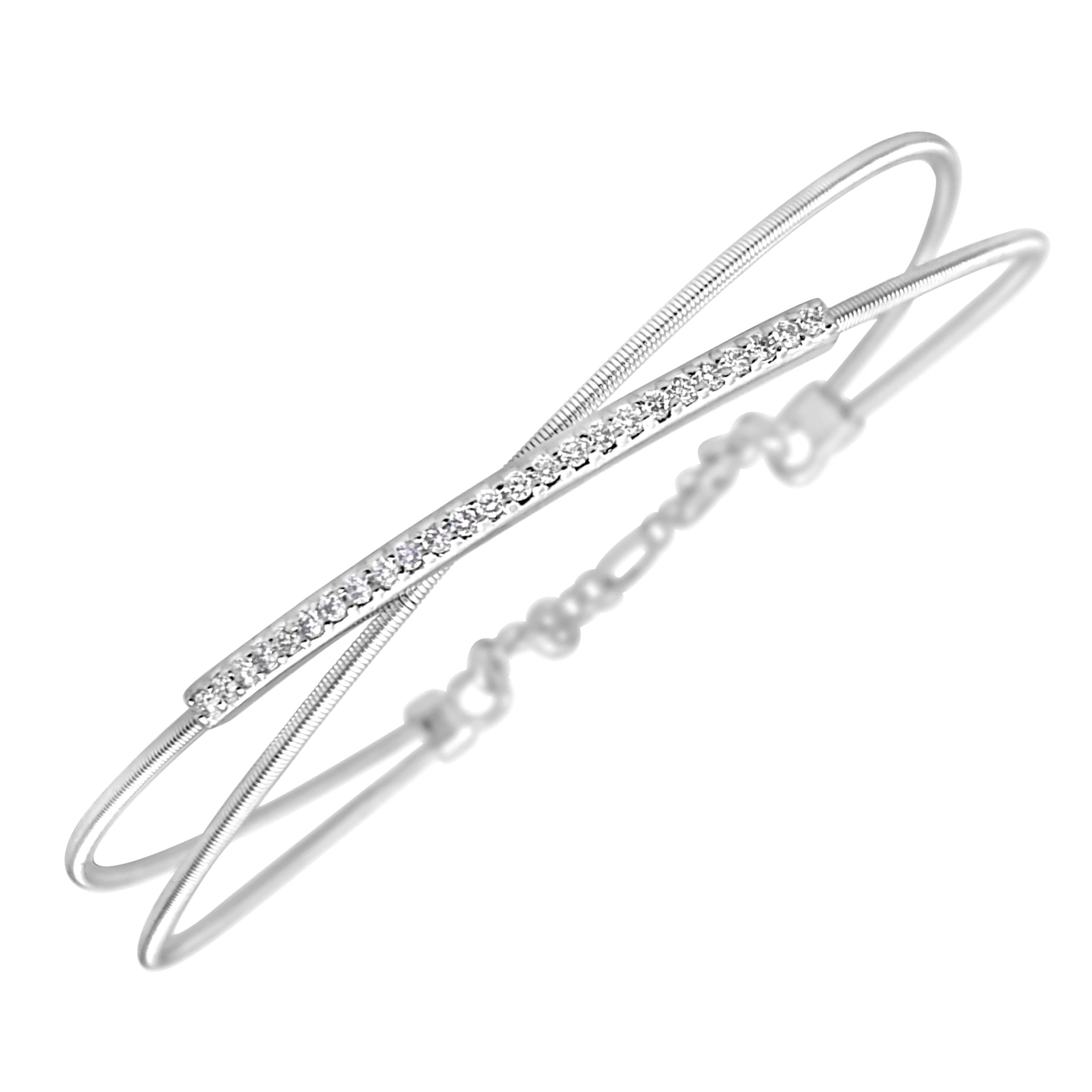 Modern Everyday Cuff Bracelet with Round Brilliant Diamonds For Sale at 1stDibs