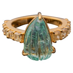 Clean Colombian Certified 10.04 Carats Emerald and Yellow Diamond Ring 