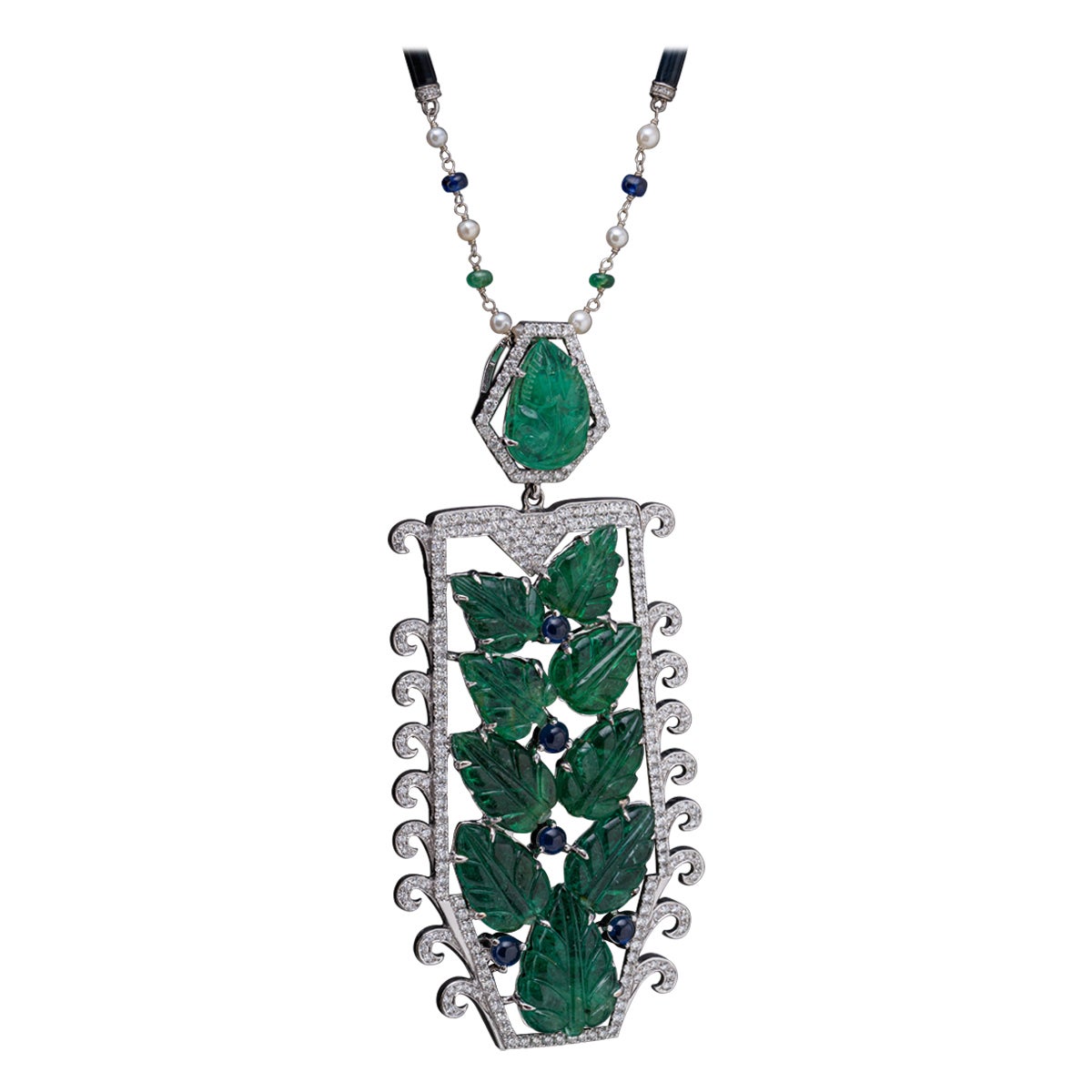 Art-Deco 53 Carat Emerald, Blue Sapphire and Diamond Pendant Necklace For Sale