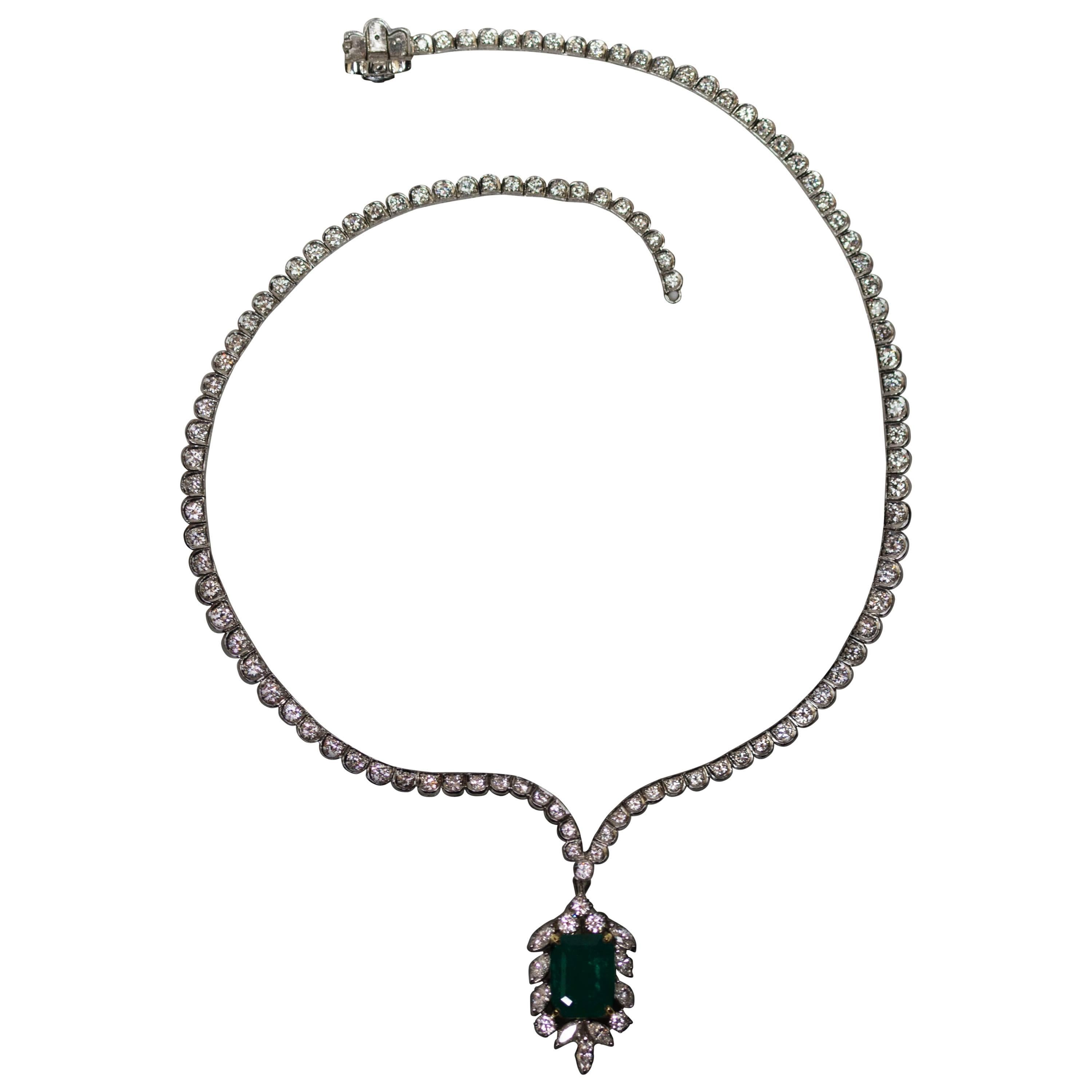 1950s Colombian Emerald Diamond Pendant Platinum Necklace