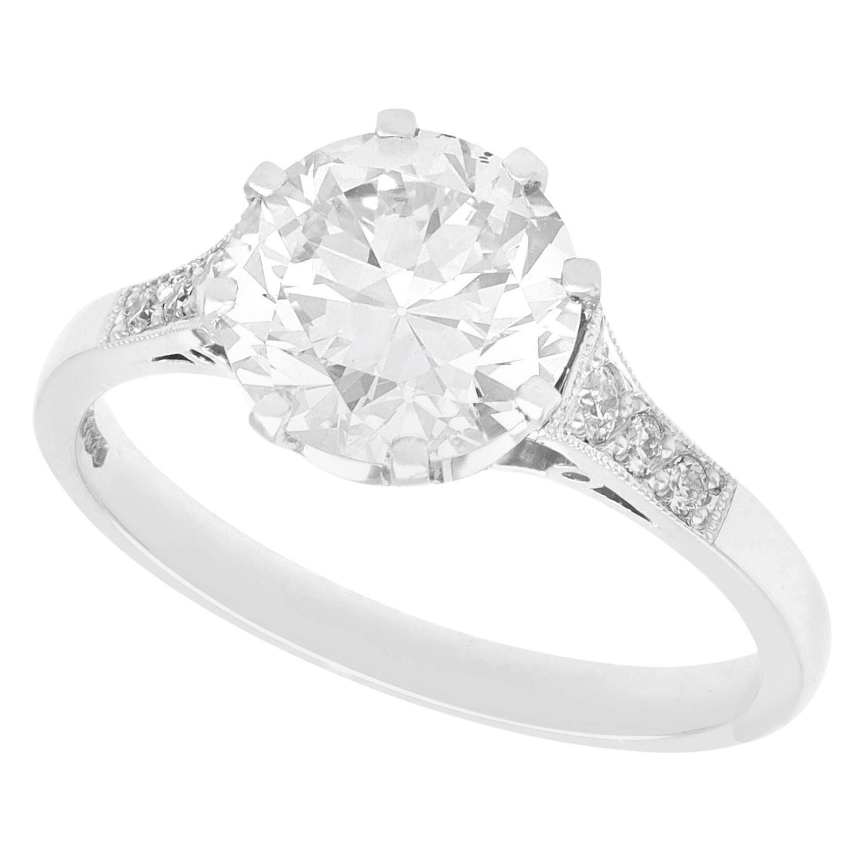 Bague de fiançailles solitaire en platine et diamant de 2.38 carats