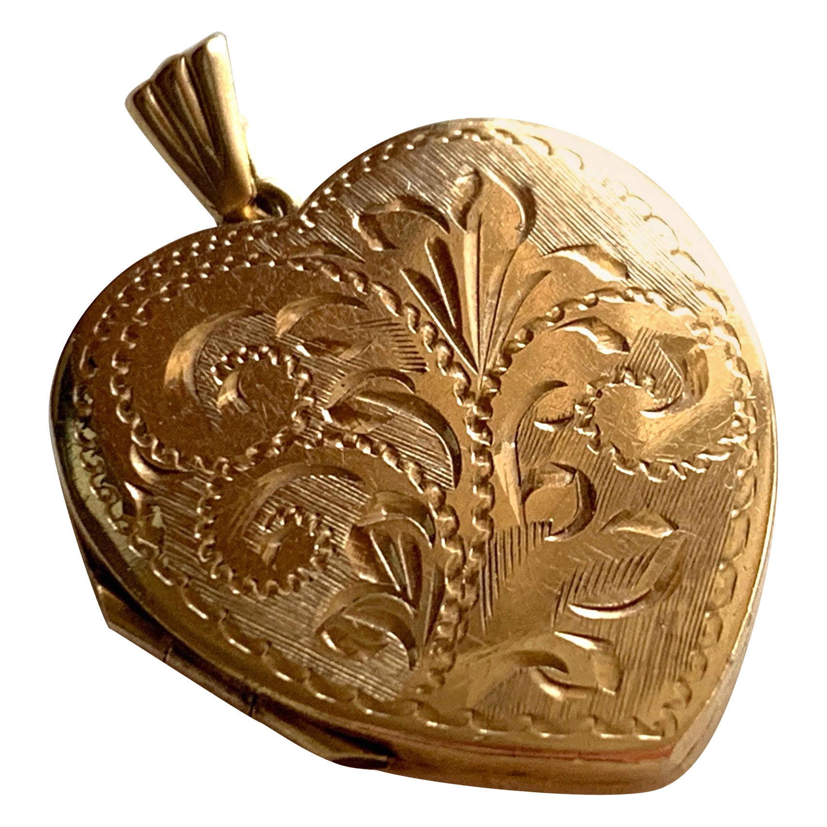 9ct Gold Locket  For Sale