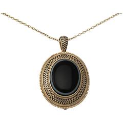 Agate and Enamel, 15k Yellow Gold Memorial Pendant 7