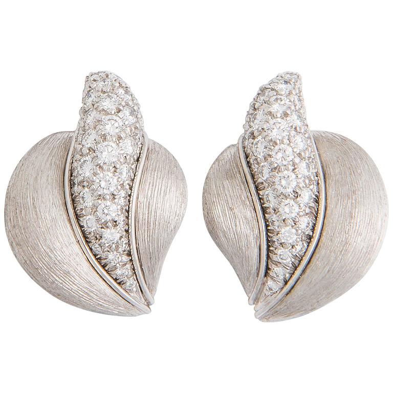 Henry Dunay Diamond Platinum Earrings at 1stDibs
