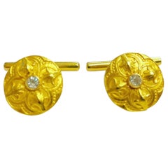 1930s Retro Art Deco Old European Diamonds Cut Nuanced 18k Yellow Gold Cufflinks