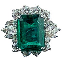Platin-Platin-Smaragd- und Diamantring