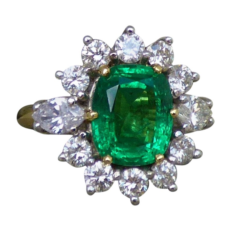 Emerald 2.58ct. and Diamond Cluster Ring in 18K Yellow and White Gold For Sale