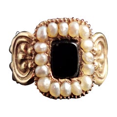 Antiker antiker Regency-Trauerring, 18k Gold, Onyx und Perle