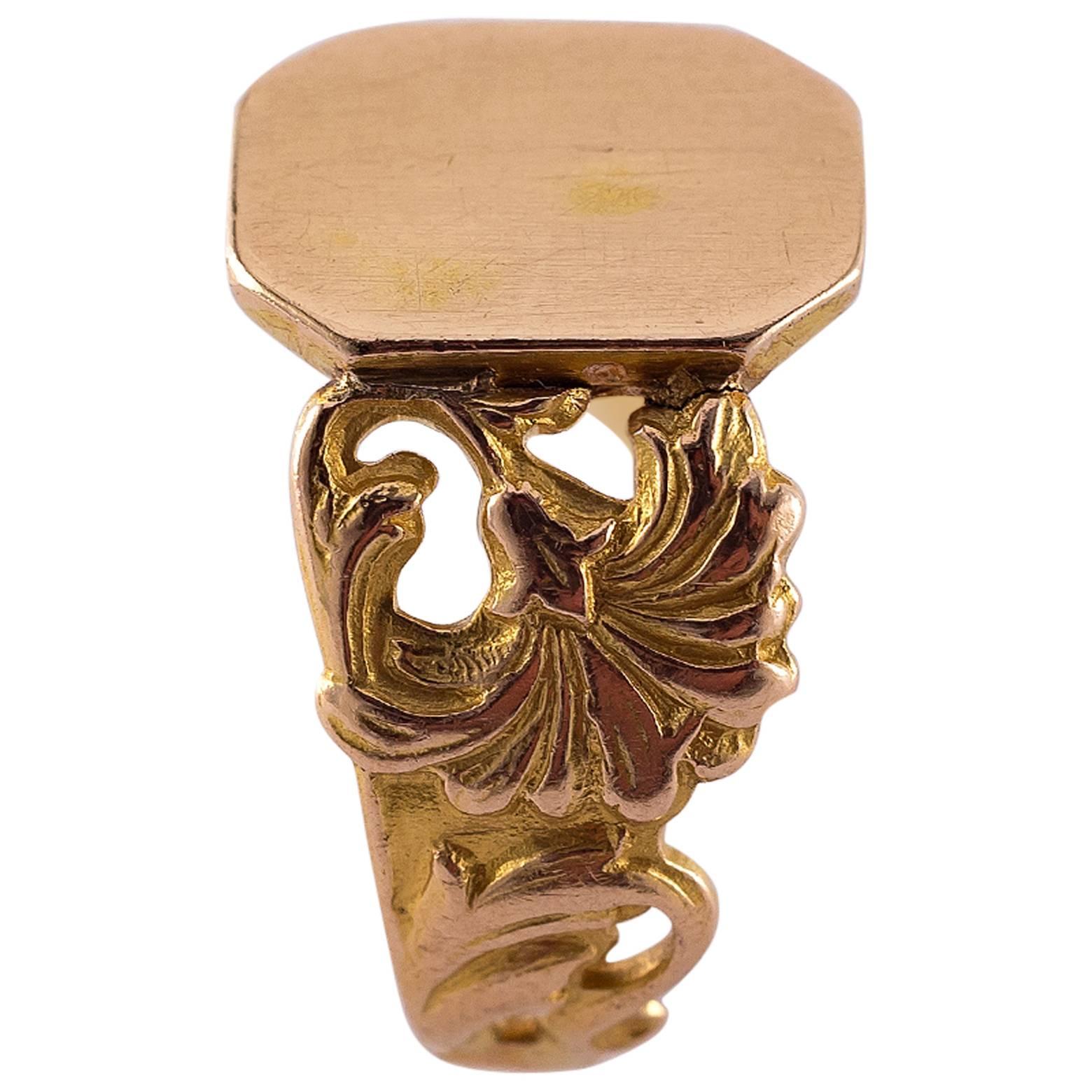 Early 1900s Gold Signet Ring