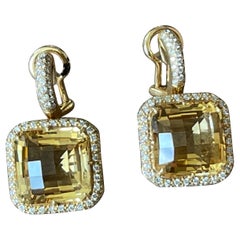Elegant 18 K Yellow Gold Earrings with Diamonds and Citrine