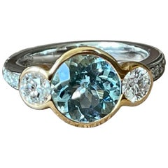 18 K White and Rose Gold Three Stone Ring Aquamarine Diamonds Gübelin Lucerne