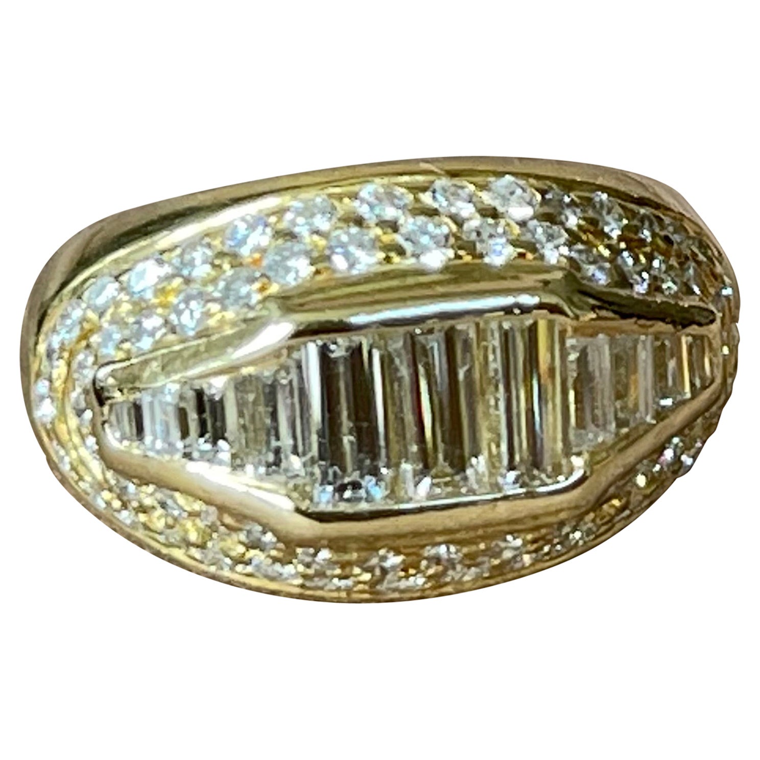 18 K Yellow Gold Band Ring Baguettes & Diamonds For Sale