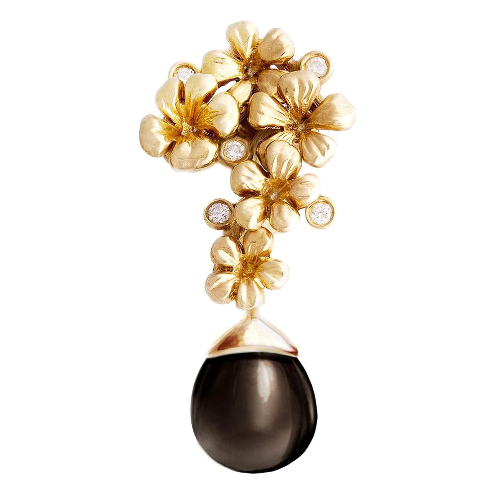 Zeitgenössische Brosche aus Gelbgold mit Diamanten und Cabochon-Tropfen