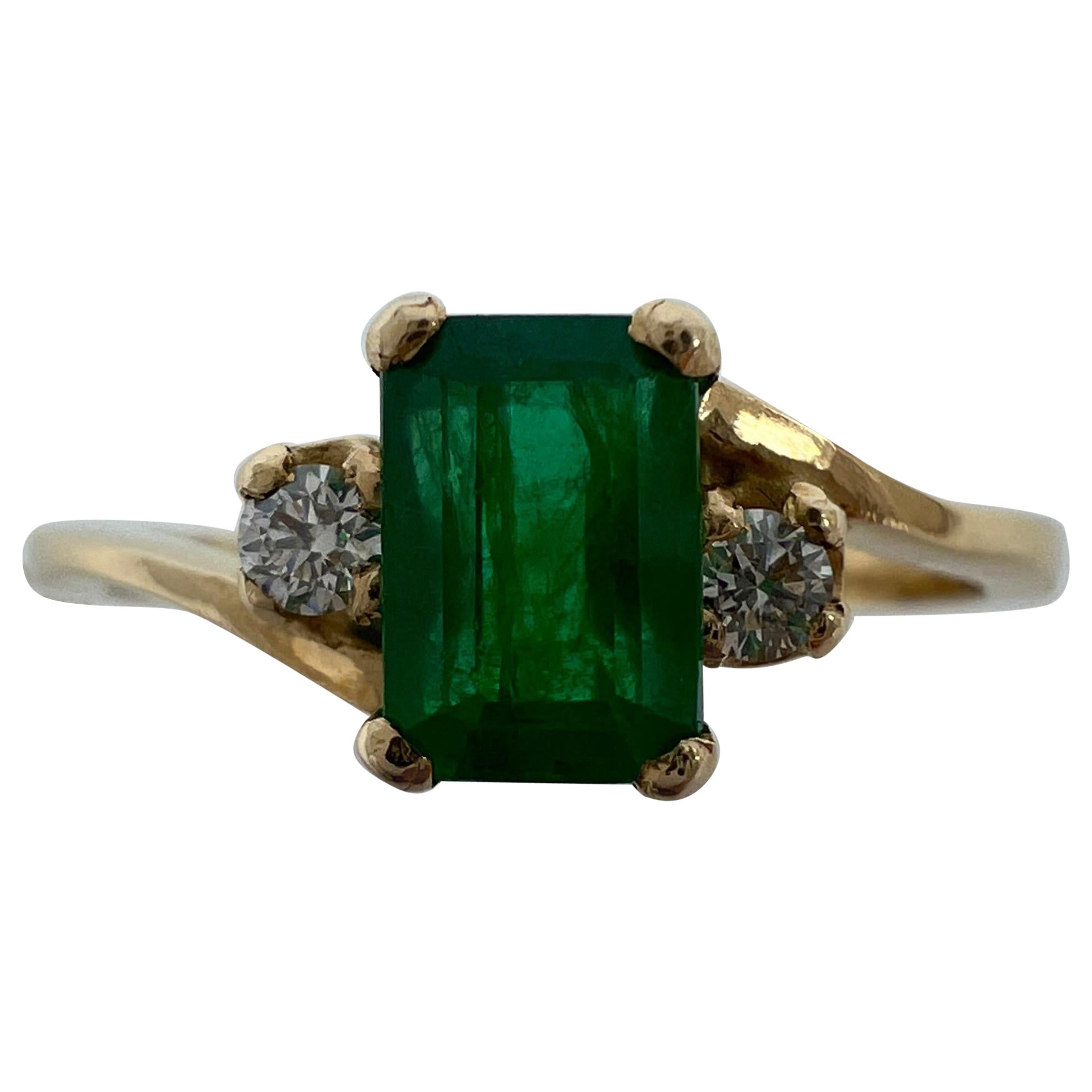 IGI Certified Green Emerald and Diamond Three-Stone Trilogy Yellow Gold Ring