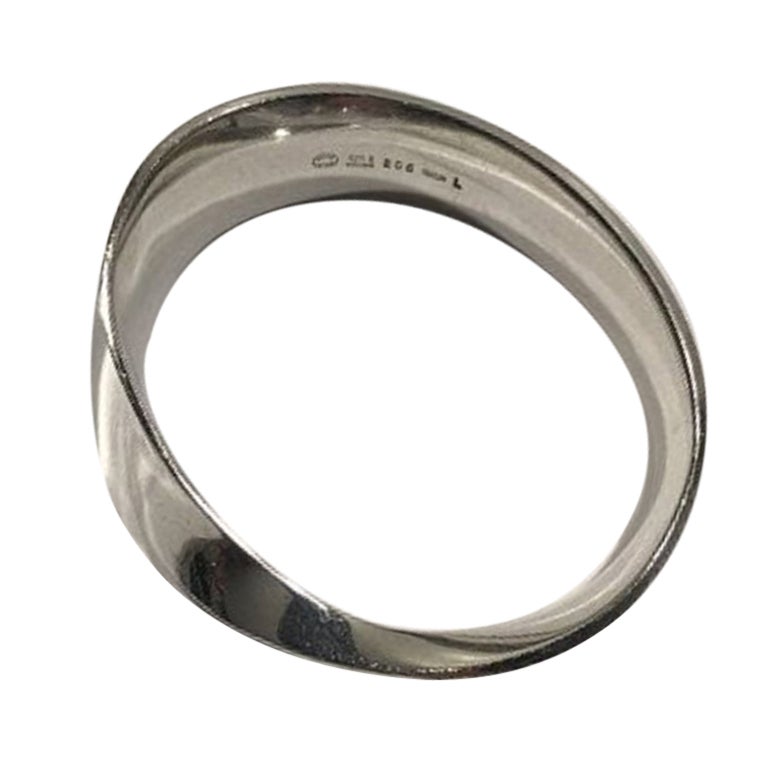 Georg Jensen Sterling Silver Torun Bracelet/Bangle No 206 Möbius For Sale