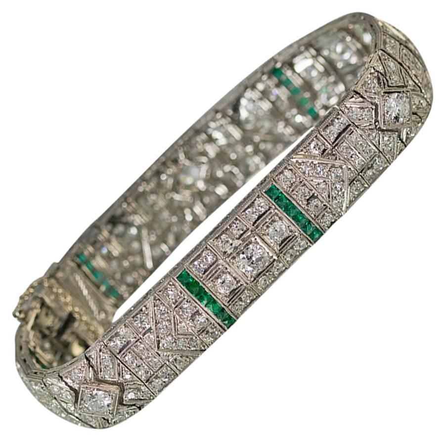 1930s Art Deco Emerald Diamond Platinum Bracelet