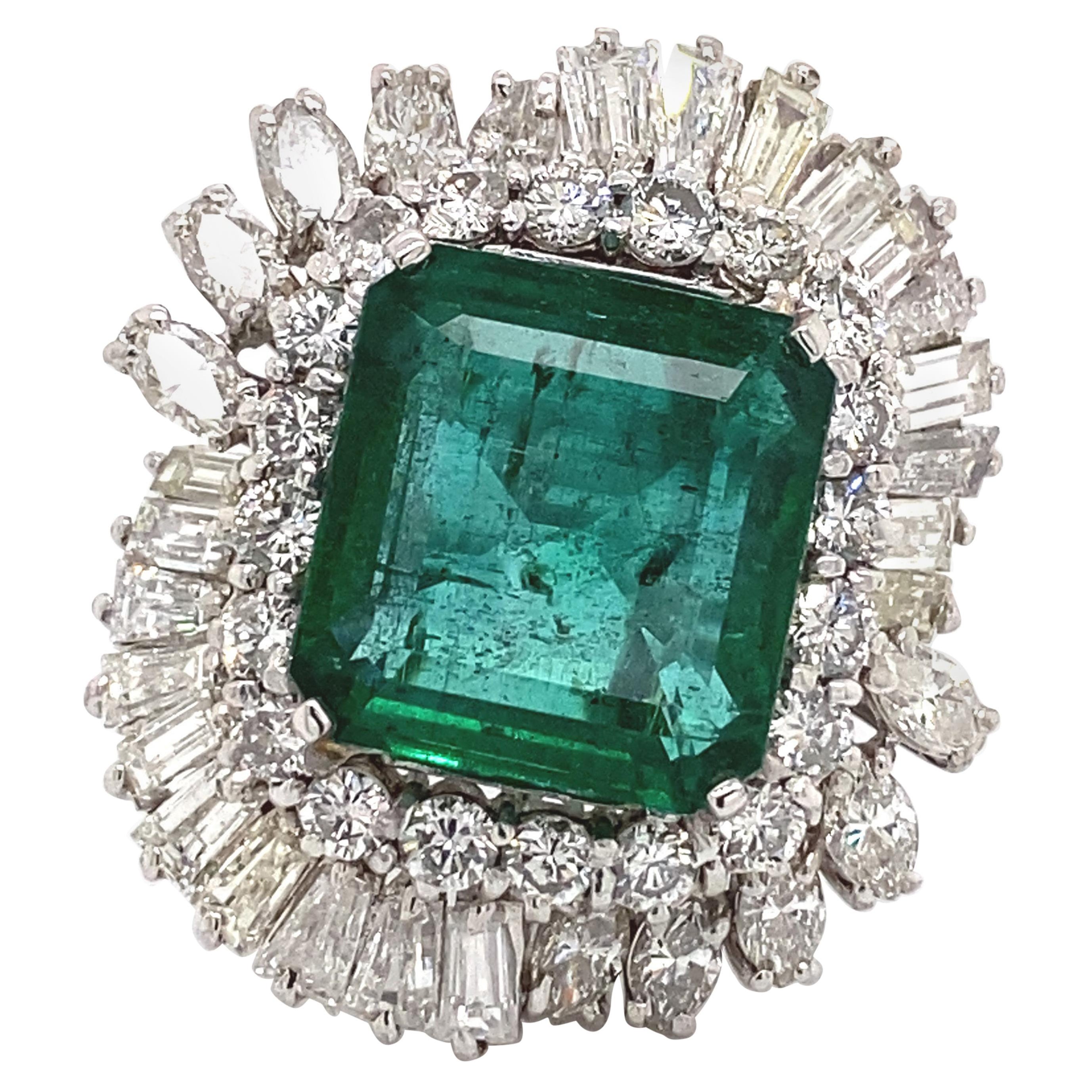 13.07 Carat Emerald with 8.90 Carat Diamonds Vintage Ring 18 Karat White Gold